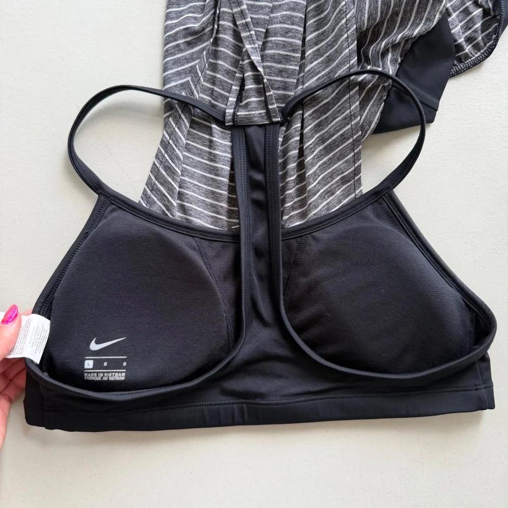 Nike Women L Grey Black Heather Stripe Layered Sport T-Back Tankini Top NESS8216